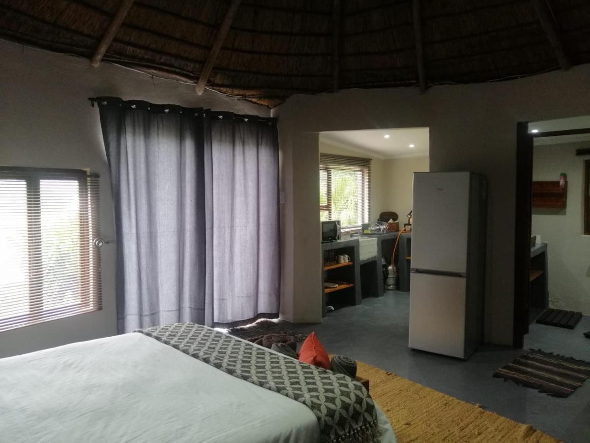 Ikaya Accommodation Psj Port Saint John's Bagian luar foto
