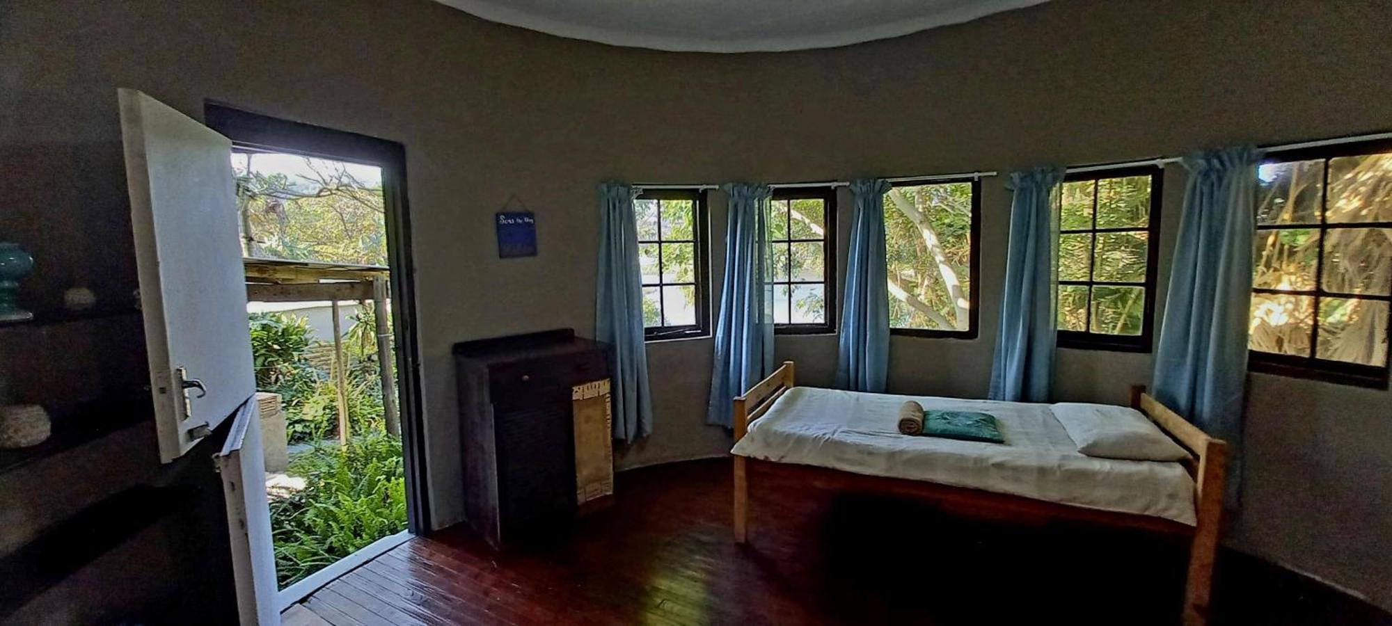 Ikaya Accommodation Psj Port Saint John's Bagian luar foto