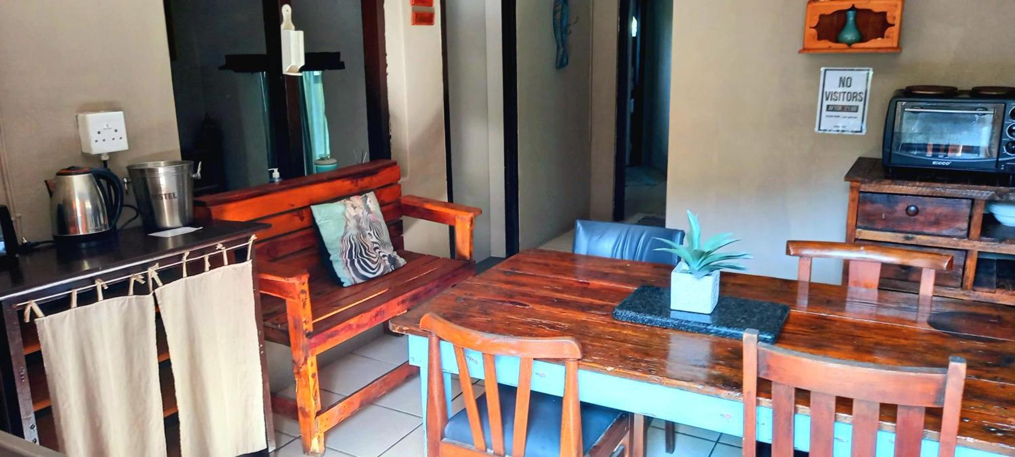 Ikaya Accommodation Psj Port Saint John's Bagian luar foto