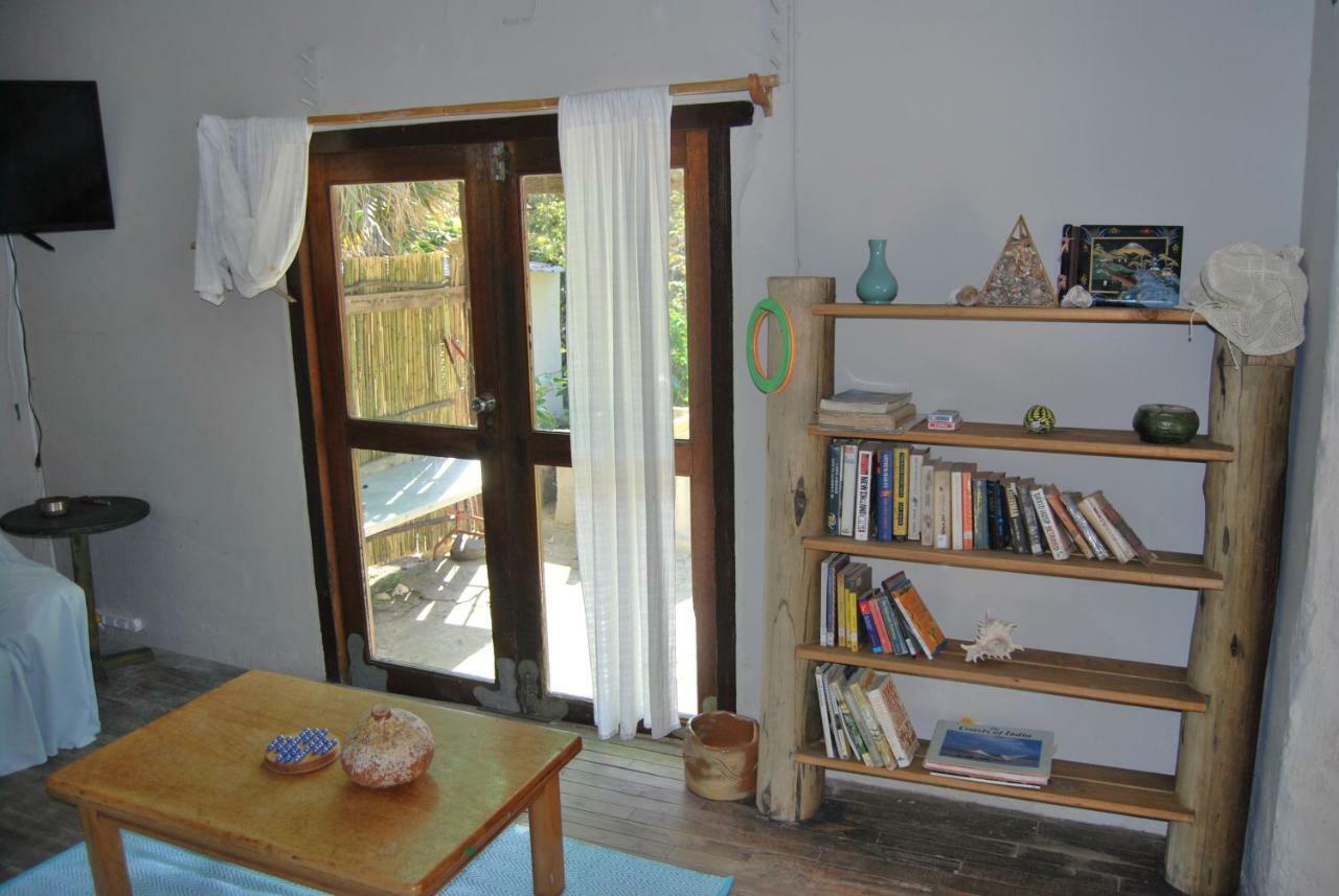 Ikaya Accommodation Psj Port Saint John's Bagian luar foto